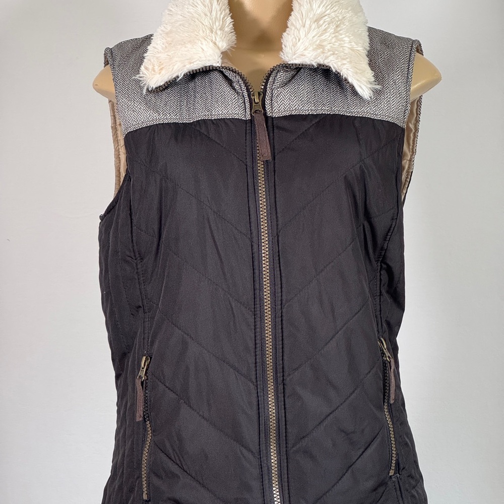 G.H. Bass & Co. Black and Cream Quilted Vest with Sherpa Collar